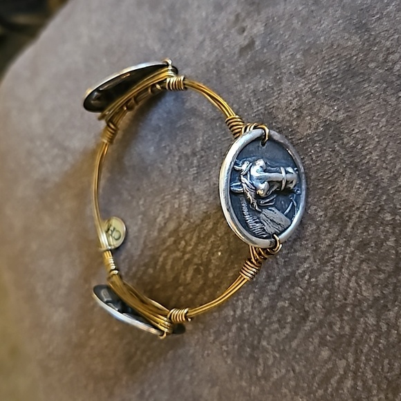 ARTISAN CH Rustic Equestrian Horse Coin Wire Wrapped Bracelet - Picture 4 of 8